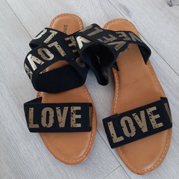 Flat sandals - Picture 1 of 2